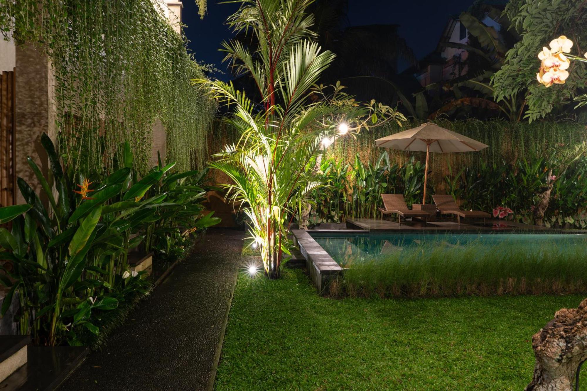 Tiny'S House Hotel Ubud  Exterior photo